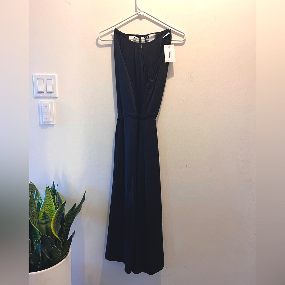 Open back/keyhole front maxi dress with Tie